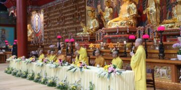 Buổi vấn đáp Phật pháp chủ đề: “Làm chủ cảm xúc” trong khóa tu học lần 12